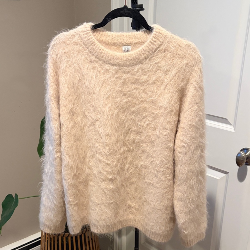 Toteme Soft Cream Crew Neck Sweater